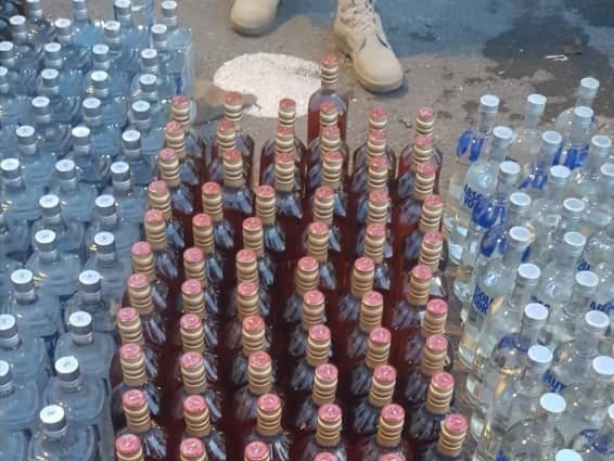 انهدام باند بزرگ قاچاق مشروبات الکلی در جزیره قشم