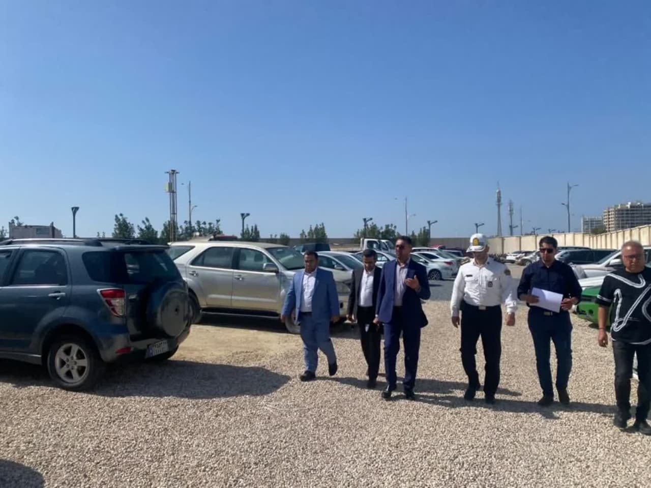 بازدید رئیس کل دادگستری هرمزگان از پارکینگ وسایل نقلیه توقیفی جزیره کیش