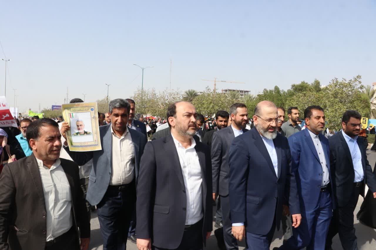 ۲۲بهمن تجلی اراده مردمان ایران زمین در کالبد انقلاب اسلامی است
