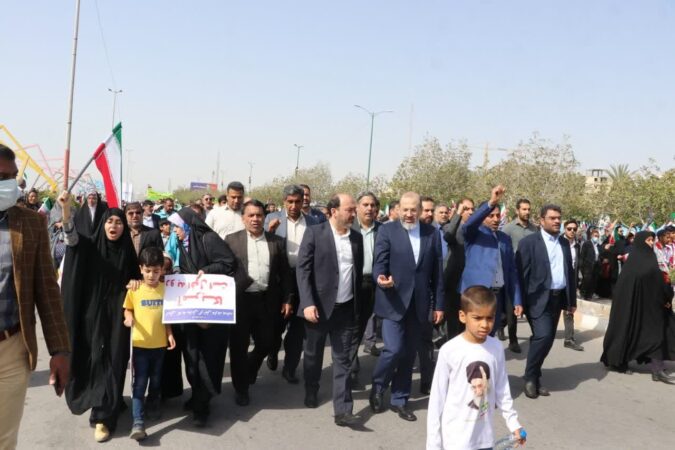 راهپیمایی ۲۲ بهمن در شهرها و روستاهای هرمزگان آغاز شد