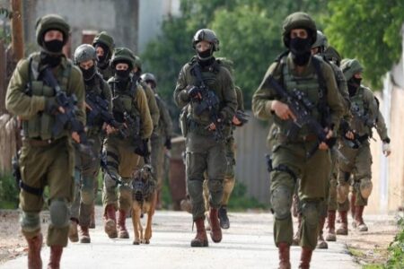 بازداشت ۸ فلسطینی در پی یورش نظامیان صهیونیست به جنین