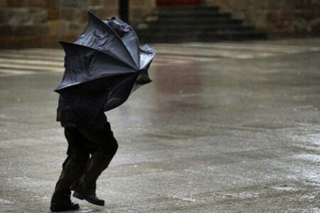 وزش باد در همدان با سرعت ۶۰ کیلومتر بر ساعت