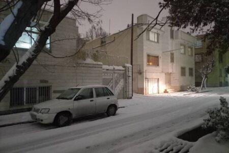 بارش برف در خراسان رضوی آغاز شد