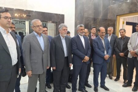 وزیر فرهنگ و ارشاد اسلامی وارد بندرعباس شد