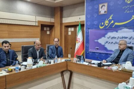 تنها راه گذر از کم آبی بندرعباس افزایش ظرفیت شیرین سازی آب دریاست