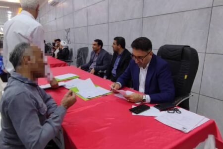 رئیس کل دادگستری هرمزگان و تیم ۴۱ نفره قضایی از زندان مرکزی بندرعباس بازدید کردند