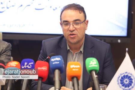 مشکلات صنعت پتروپالایش در تأمین خوراک و ارز در حال پیگیری است +فیلم
