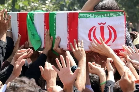 تشییع پیکر شهید وطن طاها گرایلو در مینودشت