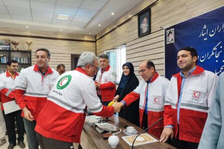 آیین تجلیل از نجاتگران و ایثارگران جمعیت هلال احمر قزوین با عنوان (پرچمداران ایثار)  در جنگ ۱۲ روزه برگزار شد