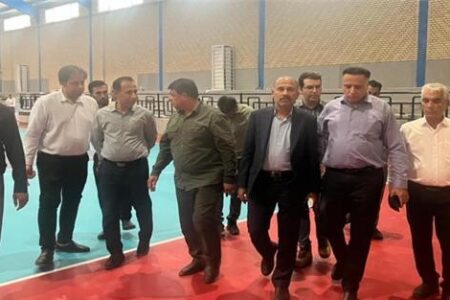 بازدید از مراحل پایانی آماده‌سازی مجموعه ورزشی کارگران شهرستان میناب