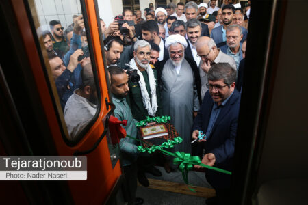 قطار پنج‌ستاره به بندرعباس رسید؛ جهش بزرگ شبکه ریلی جنوب کشور +فیلم