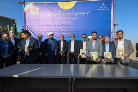 وجود مسکن می‌تواند در ماندگاری نیروی کار موثر باشد / تفاهم‌نامه مسکن کارگری استان مرکزی امضا شد / حمایت مالی از واحدهای صنعتی دارای مشکل