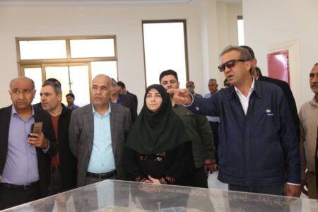 مشکلات ارزی و تأمین مالی تکمیل تصفیه‌خانه بندرعباس را پیگیری می‌کنم