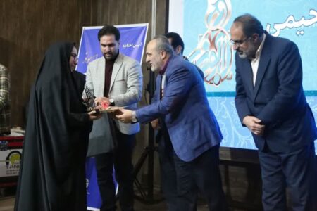 نسرین رحیمی، خبرنگار تجارت جنوب آنلاین، در جشنواره ابوذر قزوین رتبه اول را کسب کرد