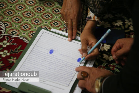 بخشش در رمضان؛ گذشت خانواده مقتول، یک زندانی را از قصاص نجات داد +فیلم