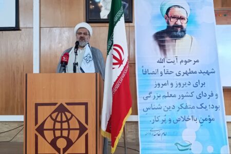 قلم شهید مطهری زیر ساخت فکری انقلاب است