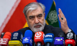 عزیزی: هرگونه رفتار آمریکا با پاسخ قاطع ایران روبه‌رو می‌شود/ هیچ کانال ارتباطی مستقیم با واشنگتن وجود ندارد