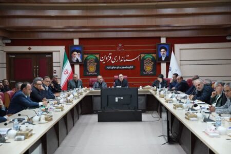 کارگروه تسهیل تولید قزوین؛ از بازگشت ۶۰ کارگر به کار تا بررسی مطالبات صنایع برای تأمین مواد اولیه و تسهیلات بانکی