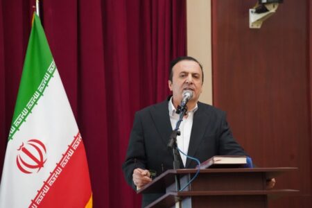در دوران غربت و فشار، رسانه‌ها و روابط عمومی‌ها کنار مردم ایستادند