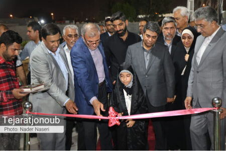 بوستان گل سرخ و زمین ورزشی شهید بنی‌اسدی در بندرعباس به بهره‌برداری رسید +فیلم