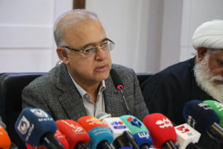 آشوری: هرمزگان در خط مقدم مدیریت بحران و پشتیبانی از کشور ایستاد