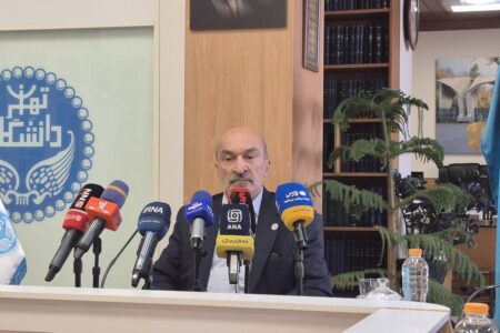رئیس دانشگاه تهران: بورس ماهانه ۲۰ میلیون تومانی برای نخبگان کنکور برقرار شد