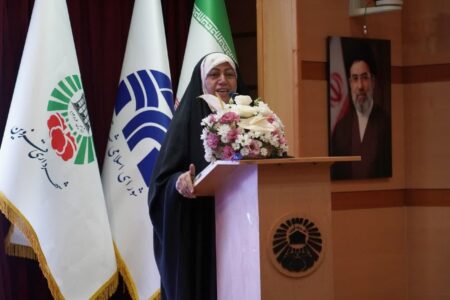 راه‌اندازی مینو ربات گام بلند قزوین در مسیر شهر هوشمند است