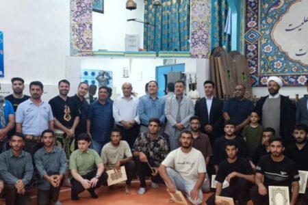 تجلیل از کارکنان حوزه ورزش پایگاه نهم شکاری بندرعباس به مناسبت هفته تربیت بدنی